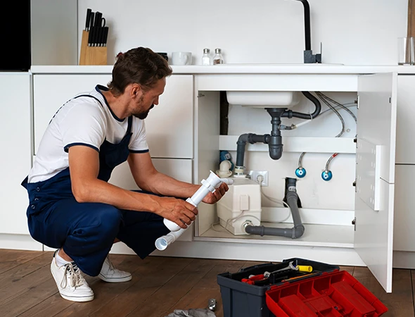 Advantages of hiring local plumbers in Newport News including fast service and fair pricing.
