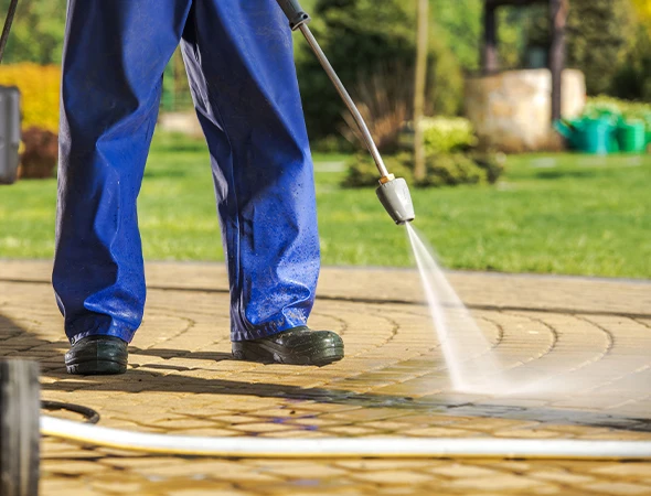 Key benefits of eco-friendly, surface-safe pressure washing services.
